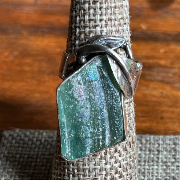 Handcrafted sterling silver with a nature motif with green agate! Beautiful!  ❤️ - Picture 1 of 7